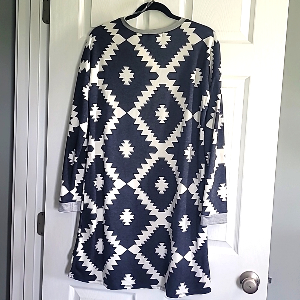 Navy & White Aztec Dress - Picture 6 of 6